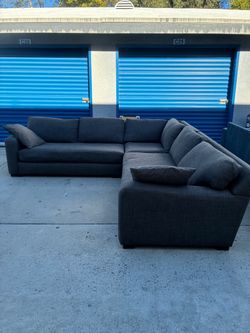 Down feather, dark gray sectional couch 🛻 delivery available🛻