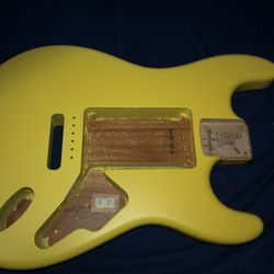 Warmoth graffiti yellow stratocaster body