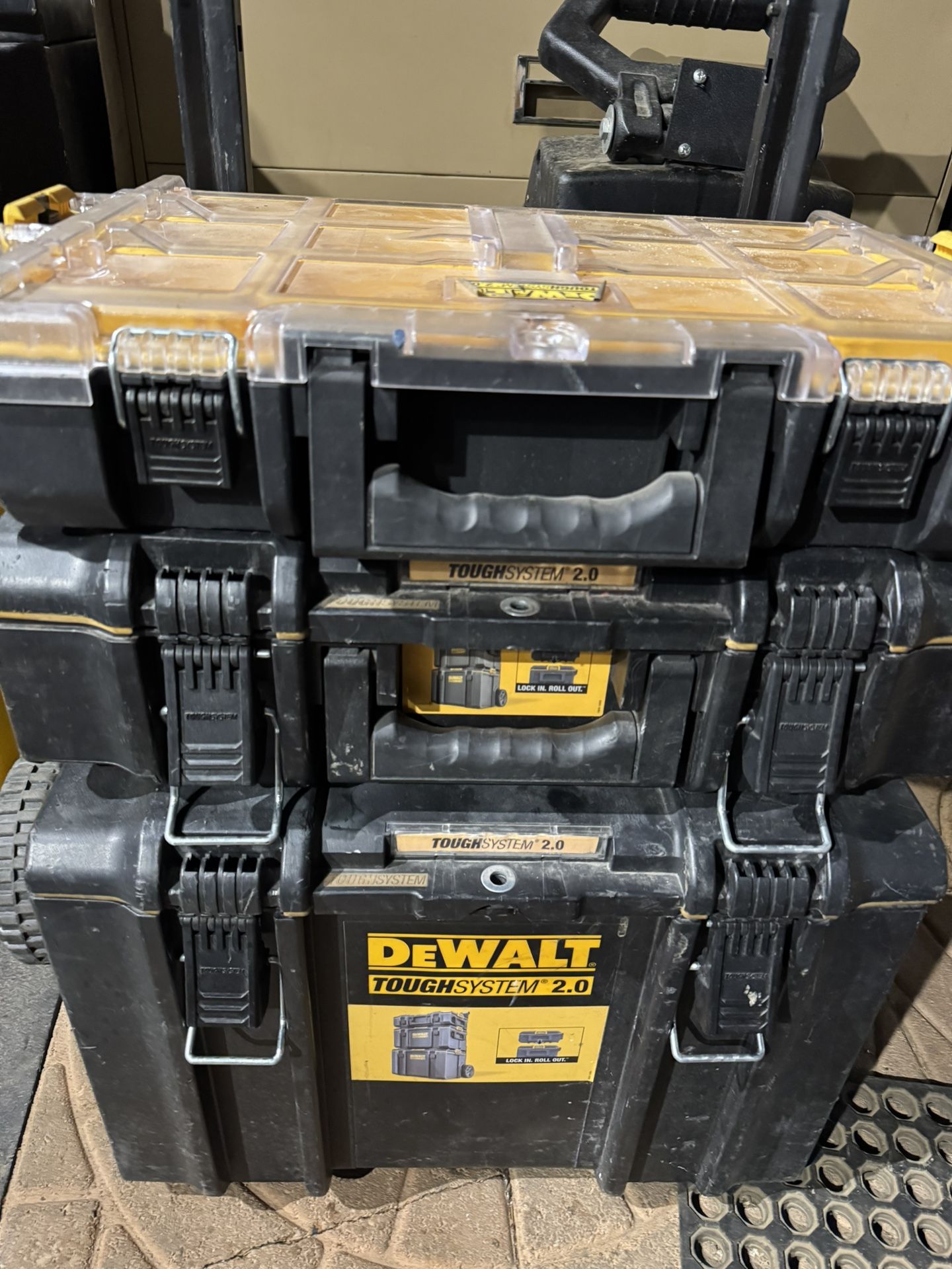 Dewalt Rolling Tool Box