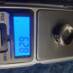 14k White Gold Size 8.5