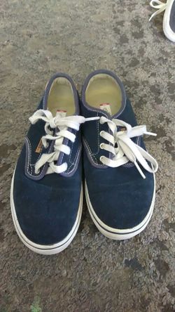 Boys youth size 5
