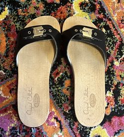 Black, Size 8  1970’s Style Dr. Scholl’s Sandals  