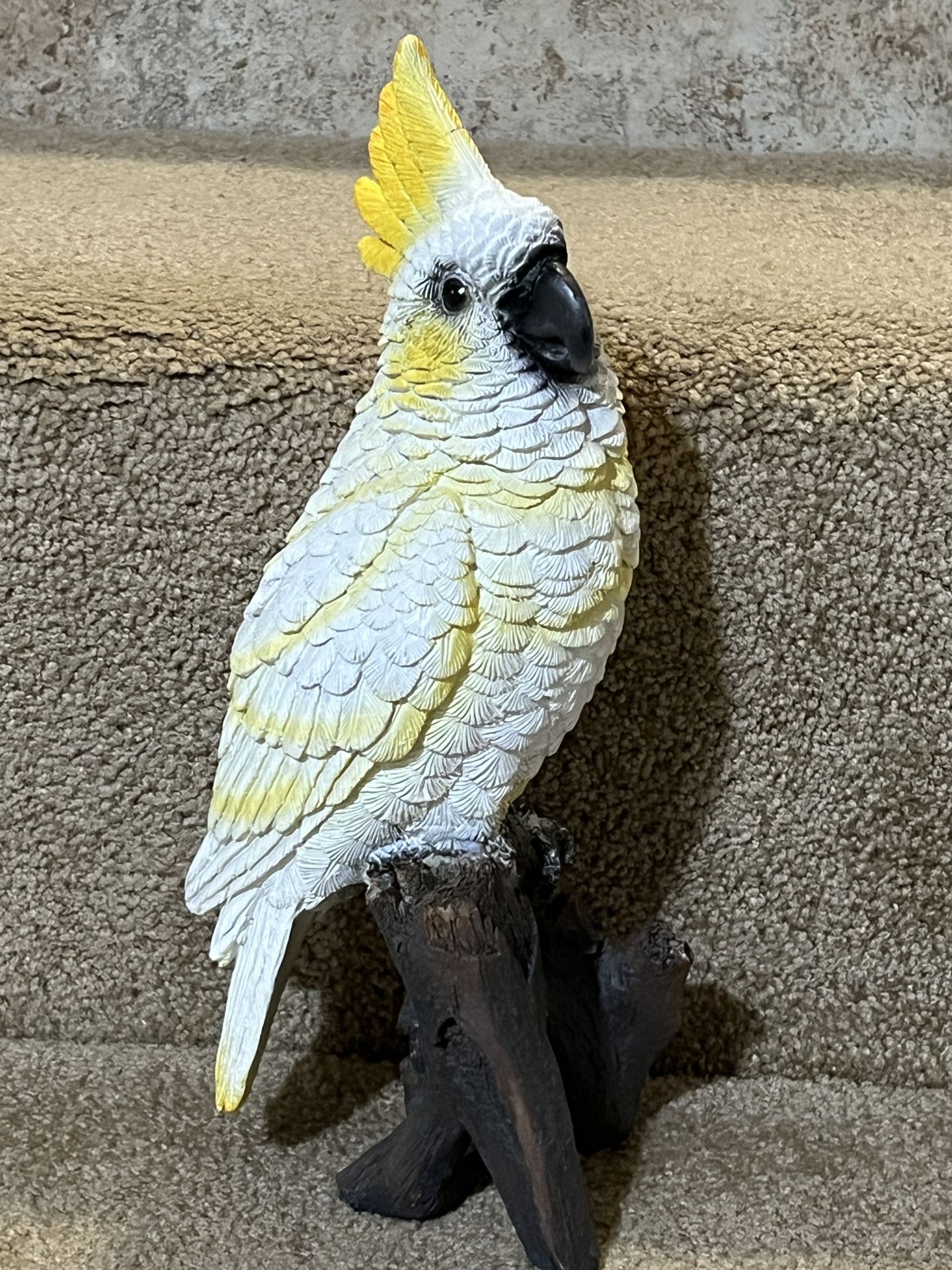 Realistic Detailed Hand Painted White Cockatoo Bird Parrot 10" resin Figure