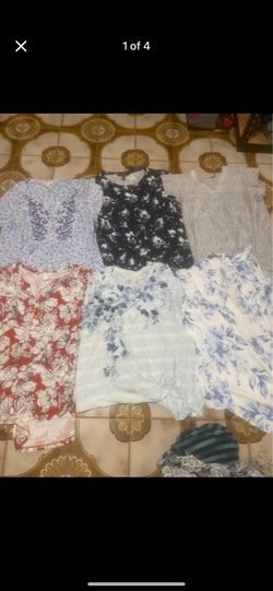 20 piece woman’s bundle for summer size medium see all pics
