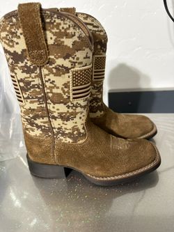 Child Ariat Boots Size 10
