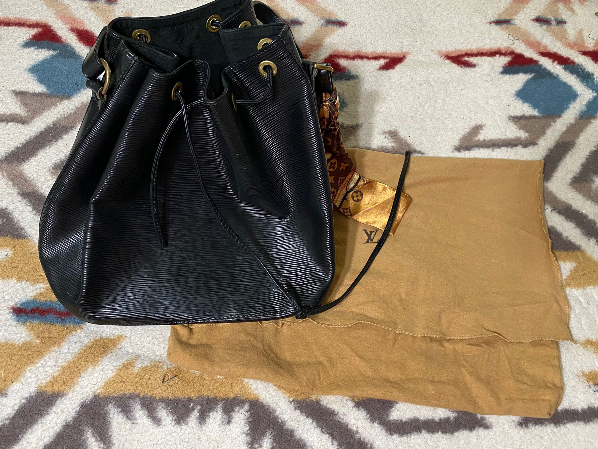 Vintage Louis Vuitton bag, Reasonable offers accepted
