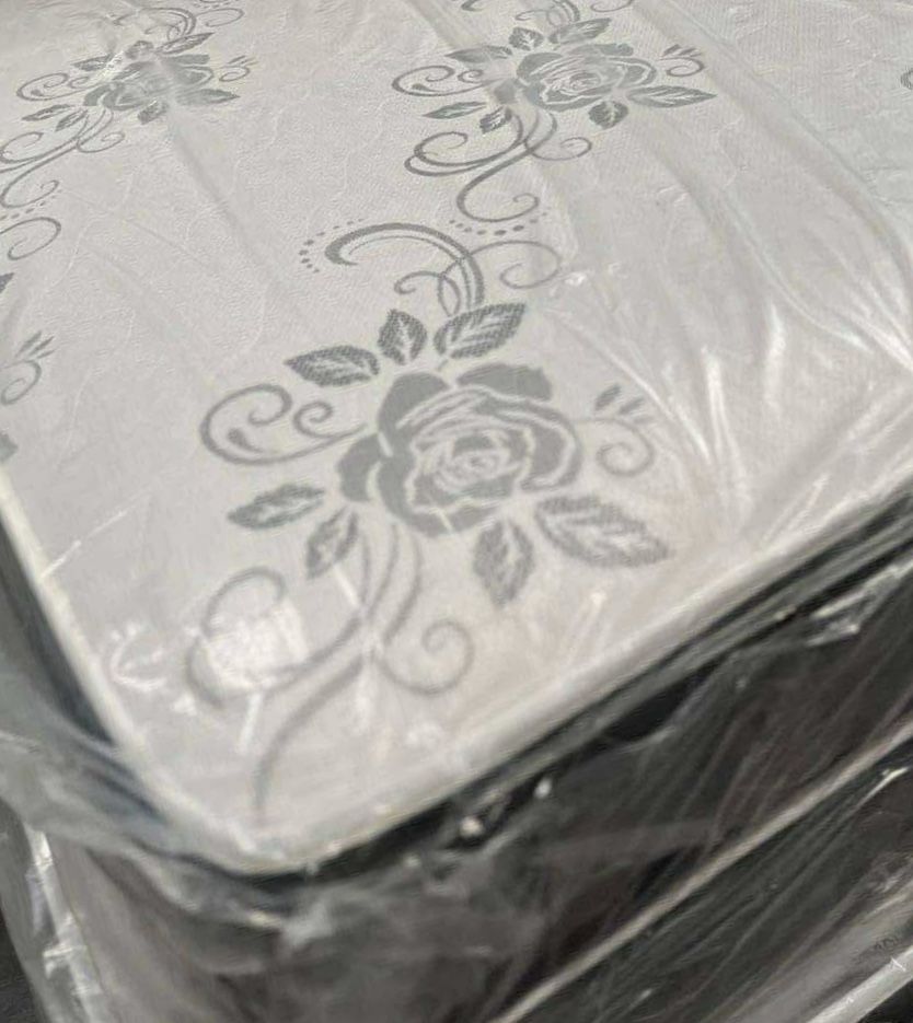 Deluxe Brand Full Size Set 