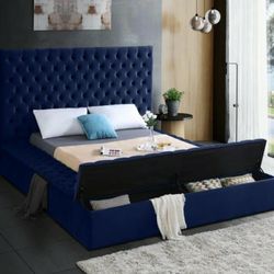 [SPECIAL] Bliss Velvet Navy King Storage Platform Bed

