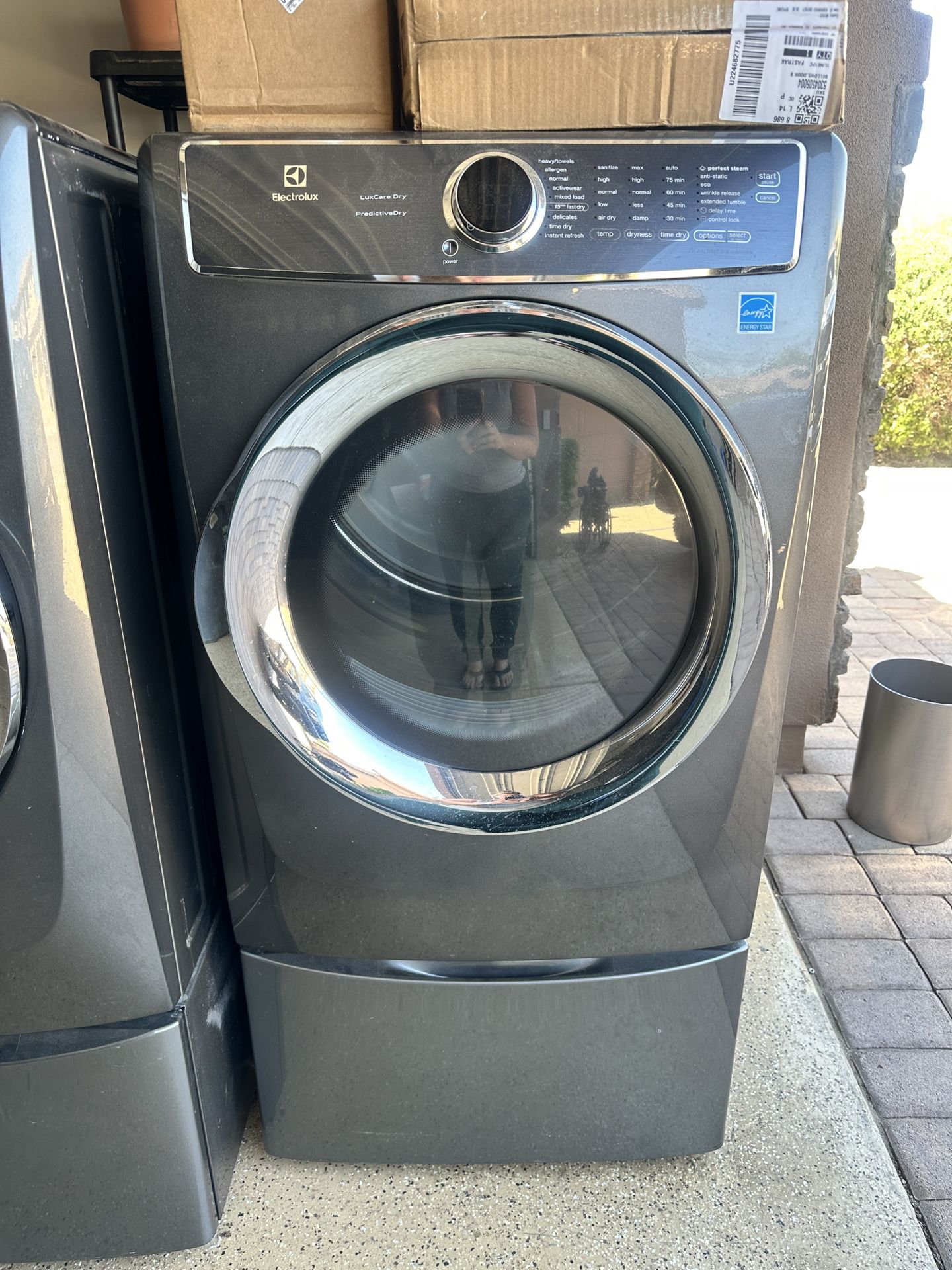 FREE Electrolux Washer And Dryer With Pedestal Drawers 