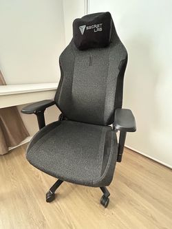 SecretLab Titan Evo 2022 (Regular) Gaming Chair/Office Chair