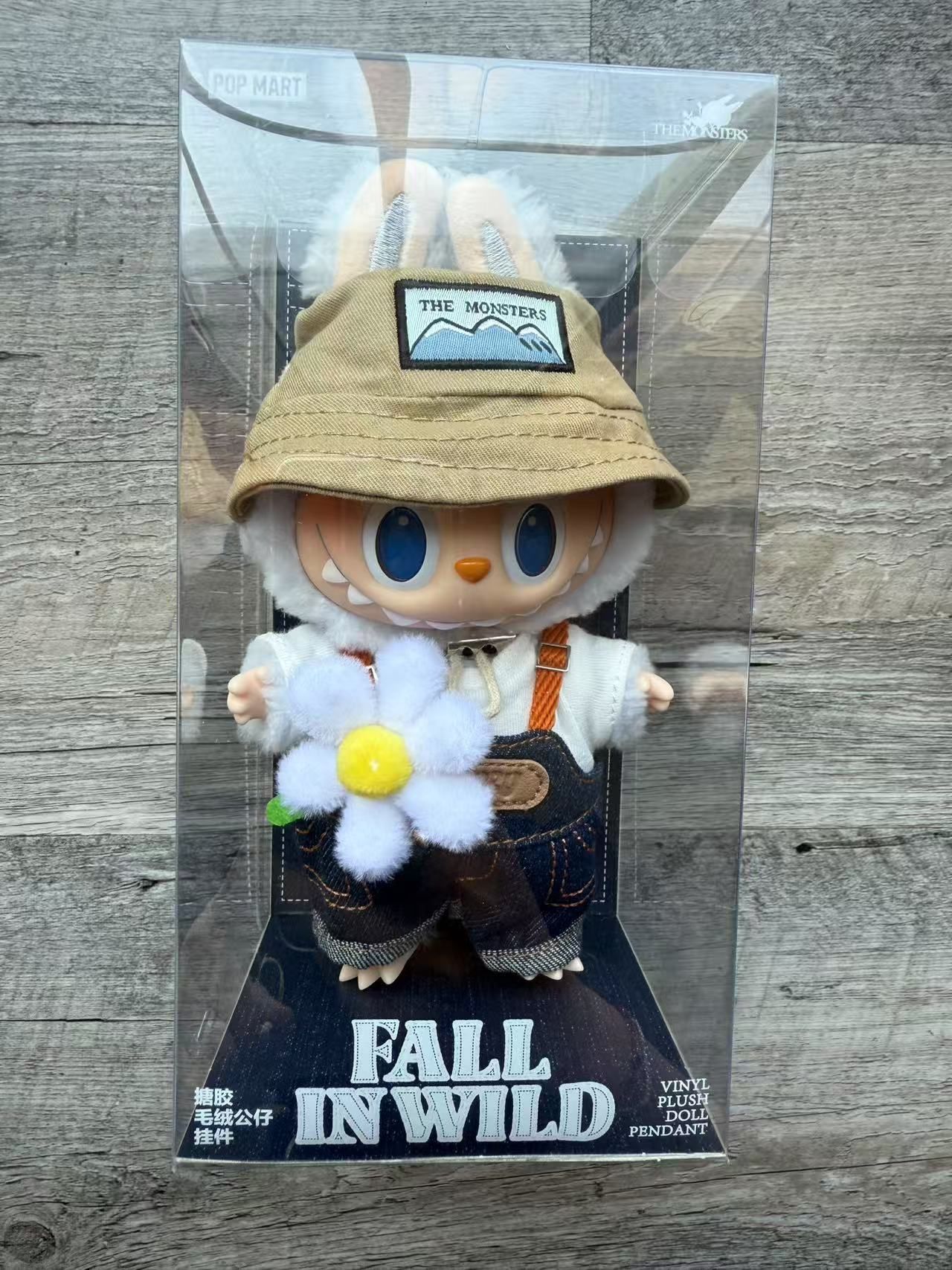 Labubu, Fall in Wide