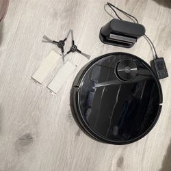 Wyze Robot Vacuum With Charging Base