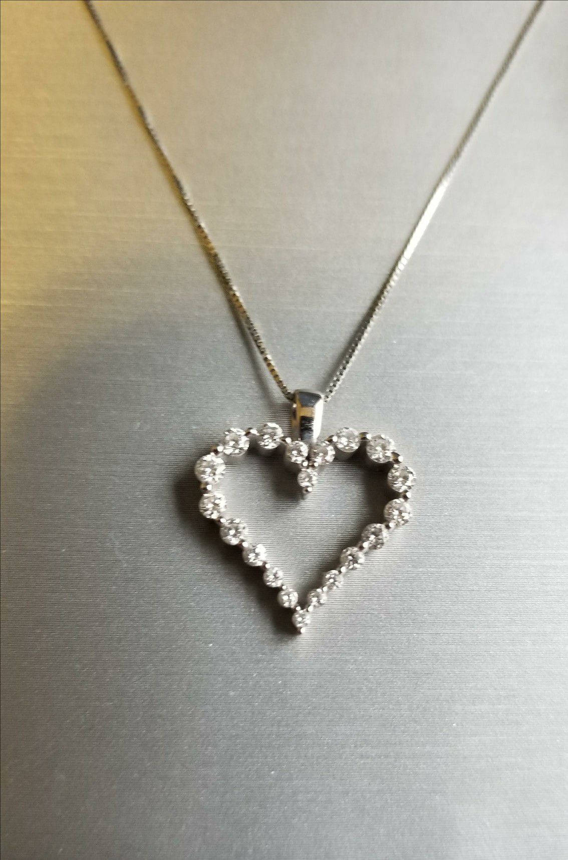Lady's 1/2 C.T Diamonds Heart Pendant W.G Necklace