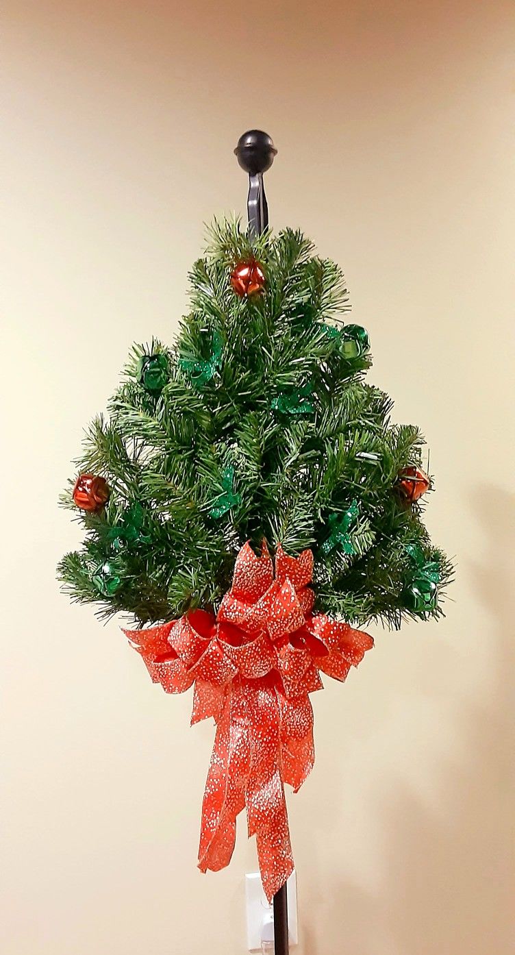 18" Christmas Decoration