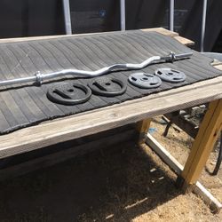 Chrome Curved Curl Bar With Hex Nut Spin Lock Collars And 2/5LB Weights And 2/2.5LB Weights For Sale