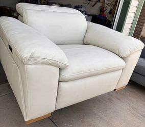 Divani Casa Gregory-Modern Off-White Leather Recliner Chair((free delivery))🚚