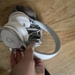 LOW PRICE MOVING- $200 WIRED AS IS BEATS HEADPHONES