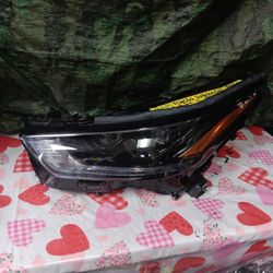 2020-21 Toyota Highlander Left Headlight W/Module 