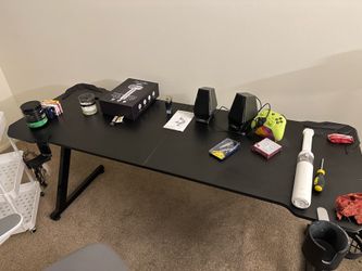 Gaming desk