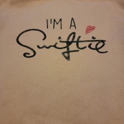 I'm A Swiftie Sweatshirt Sz 9y