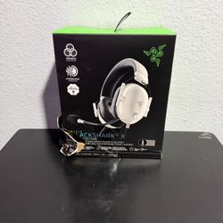 Blackshark V2 X Mercury Headset White Razer - RZ0(contact info removed)00