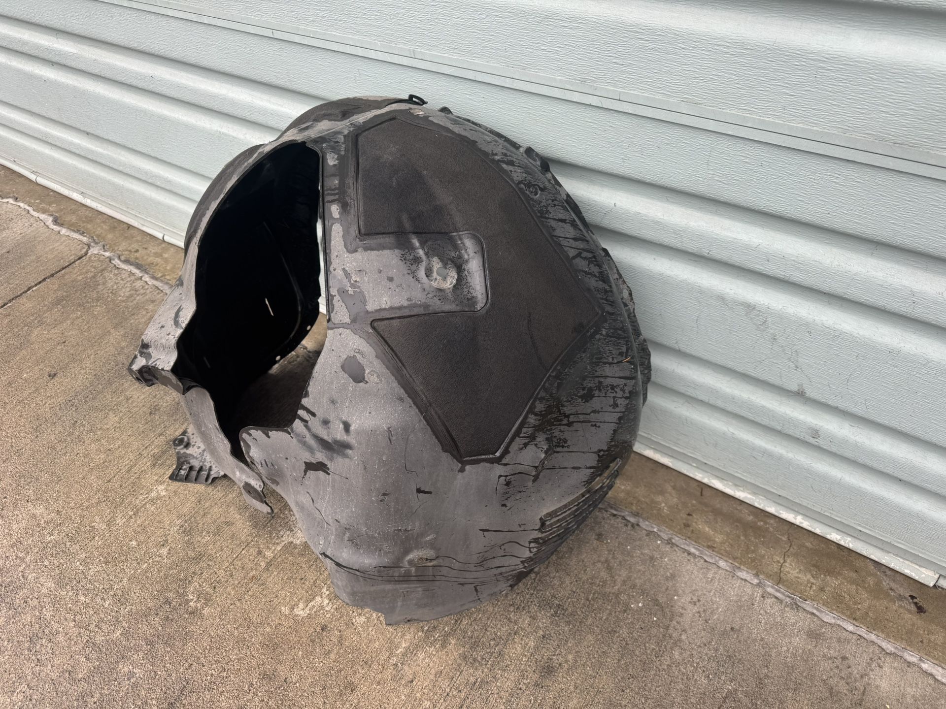 2020-2024 Tesla Model Y Front Left Driver Side Fender Liner