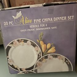 Fine China Dinner Set