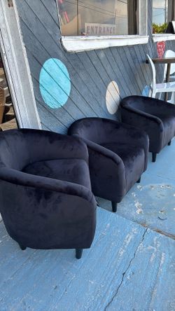 Barrel chairs 50$ each