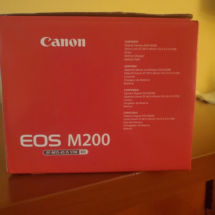 Canon Eos M200 Brand New