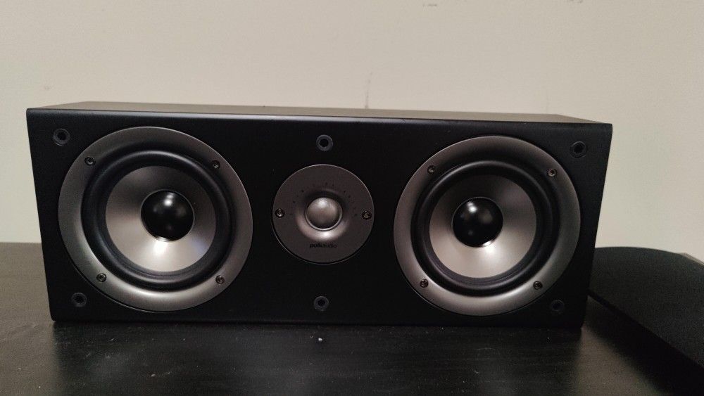 Polk audio CS 1 Center Channel Speaker