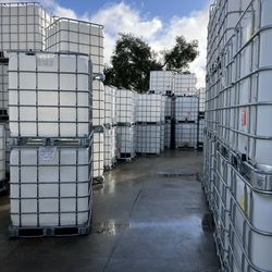 Water Tanks  Metal Caged  IBC Totes  330 Gallons  275 Gallons