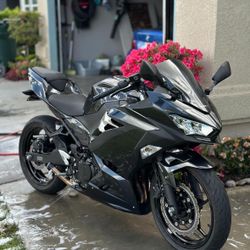 2023 Ninja 400 ABS 