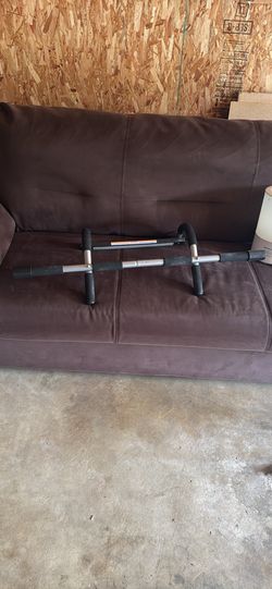 Pull Up Bar