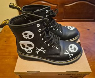 Doc Martins Women's size 5