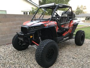 Photo Polaris RZR 1000