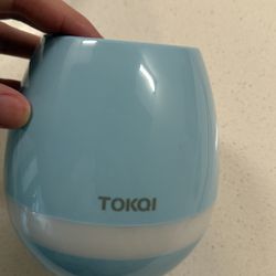 plant holder with music speaker