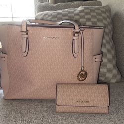 Michael Kors Tote Bag And Wallet 