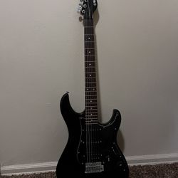Electric Yamaha Guitar EG 112C2