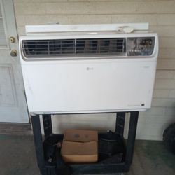 LG   THIN Q commercial  Air Conditioner 