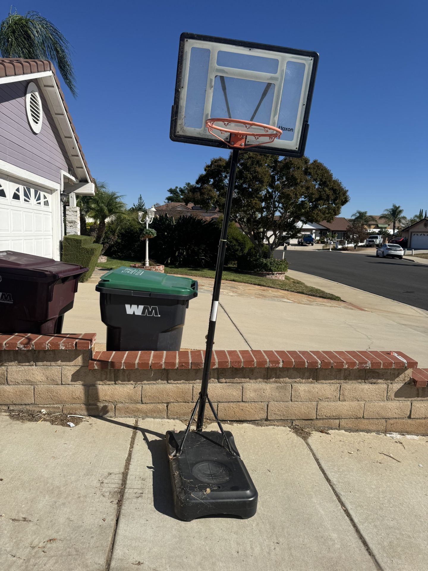 Basketball Hoop $25