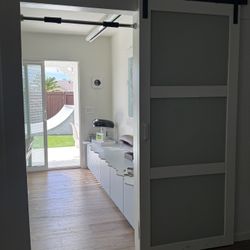 Free Barn Door 