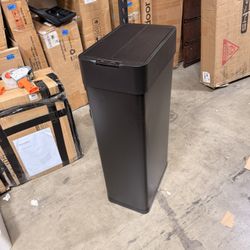 Modern 80L Kitchen Trash Bin – Tall Slim Profile (21 Gallon)