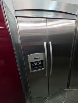 42" THERMADOR BUILT IN STAINLESS STEEL REFRIGERATOR