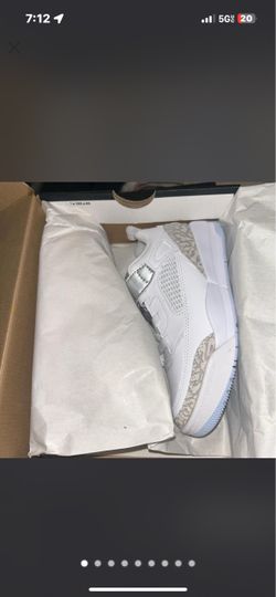White Jordan Spizike Lows