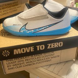 Kid Indoor Soccer Shoes