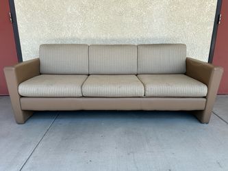 FREE Sofa & Chair – Pickup Only!