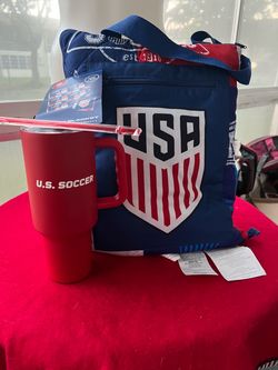 U.S. Soccer Gift Set with Tumbler and Blanket