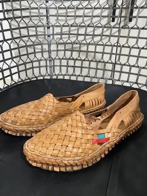 Mohinders buffalo leather woven flats - size: 8 brand new