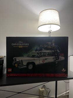 LEGO Ghostbusters ECTO-1 Set 10274
