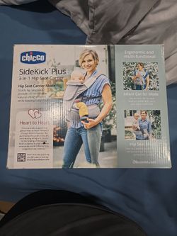 Chicco Sidekick Plus 3-in-1 Hip Seat Carrier
